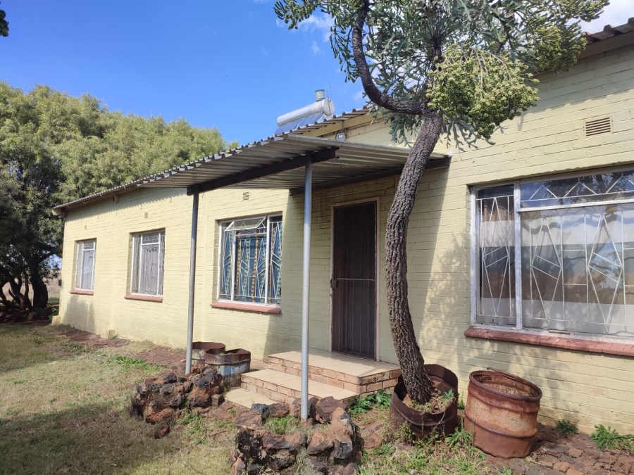 4 Bedroom Property for Sale in Zeerust North West